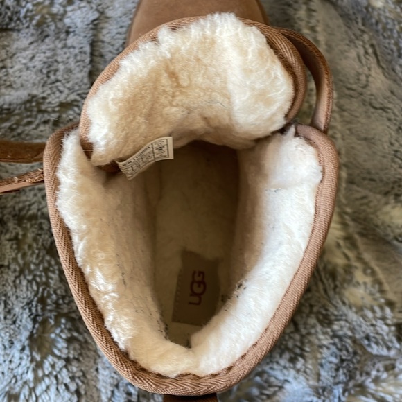 Womens UGG® Neumel Platform Bootie - Chestnut size 11 - Picture 14 of 15